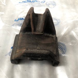 قطعه مهار کننده فنر برگی اکسل عقب روی پوسته دیفرانسیل (چنگکی فنر عقب) ماز بنز - (H602054-01)